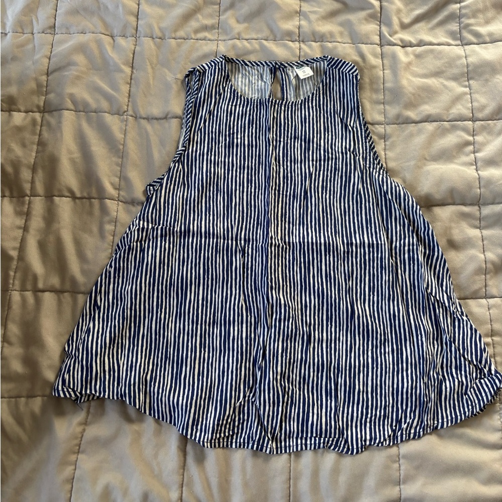 🟡 CLEARANCE DONATING SOON
 Old Navy Navy and White Striped Tee